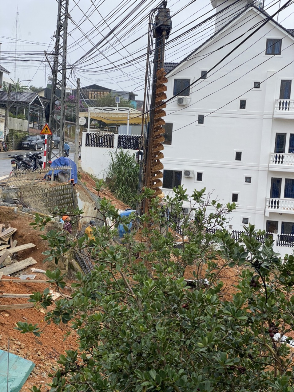 Tìm nhà thầu khoan cọc nhồi uy tín. Gọi ngay 0945.689.368 Tìm nhà thầu khoan cọc nhồi uy tín. Gọi ngay 0945.689.368